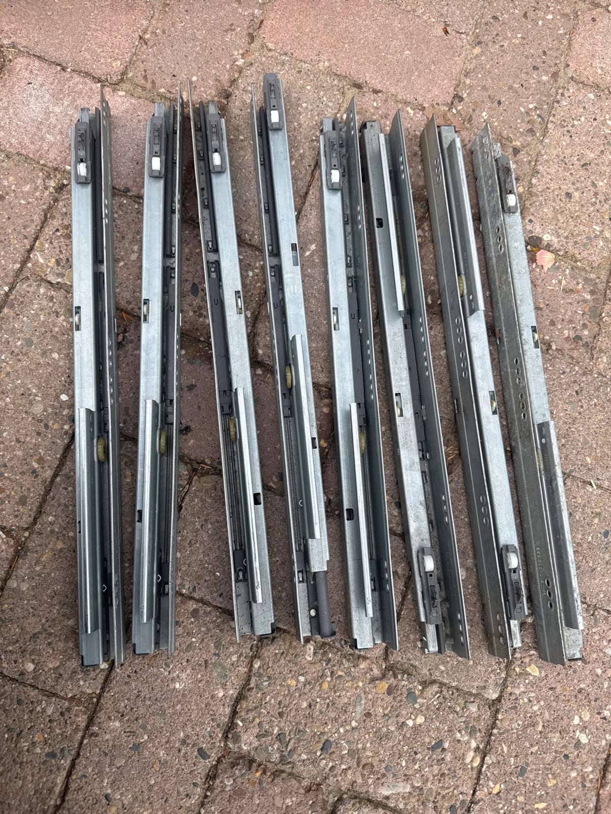 Blum ladegeleiders 8 stuks 30 kg L 558.500-01B, Ophalen, Gebruikt