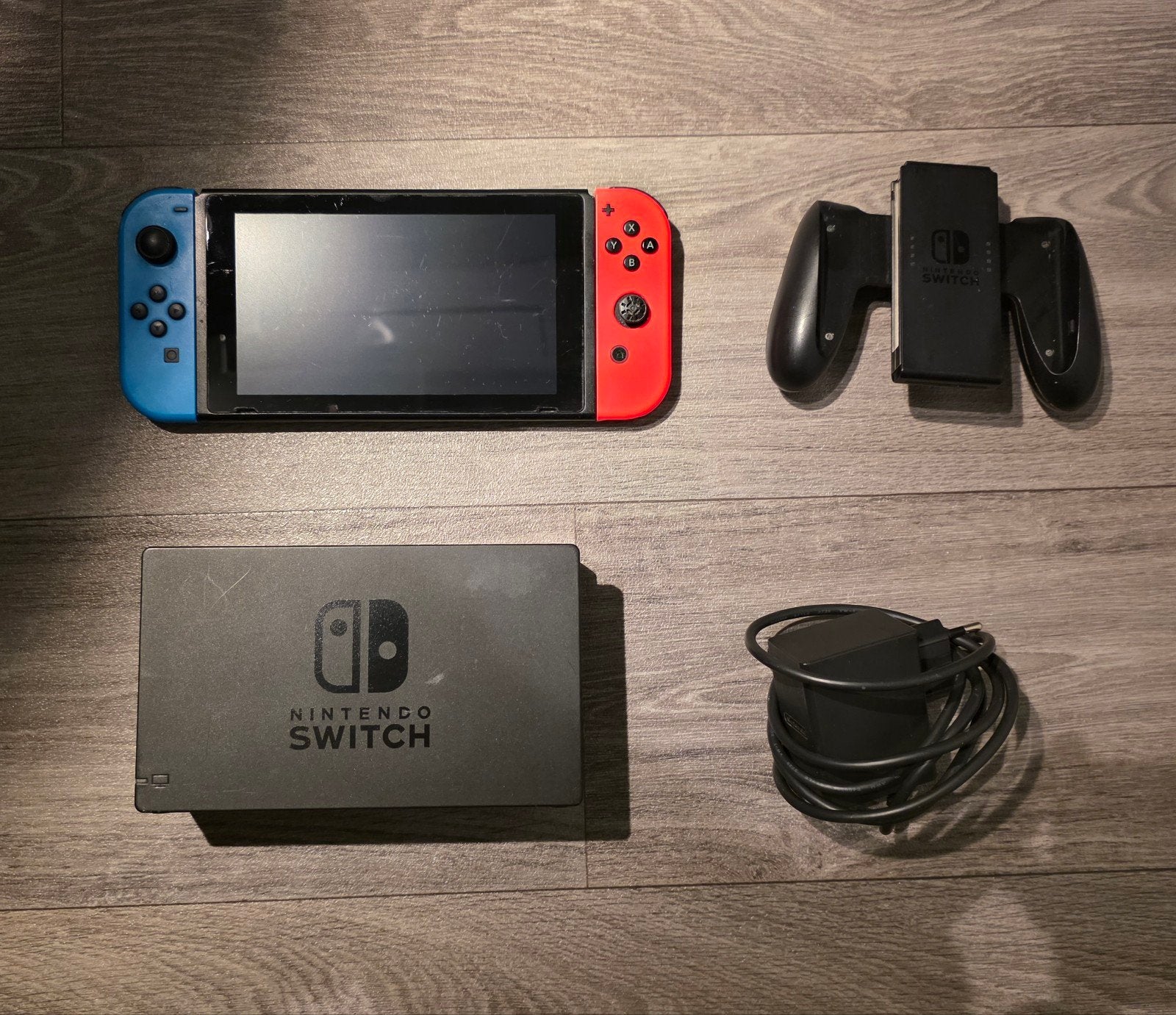 nintendo switch v2, Ophalen of Verzenden, Gebruikt, Met 2 controllers, Switch 2019 Upgrade