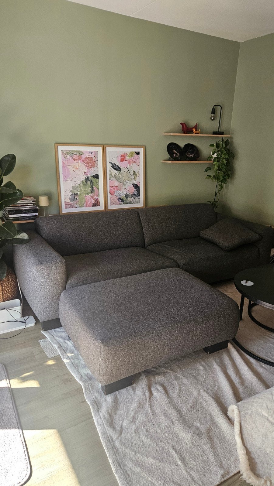 Gratis Montel 3,5-zitsbank + bijpassende hocker (antracietgr, Ophalen, Gebruikt, Stof, Modern