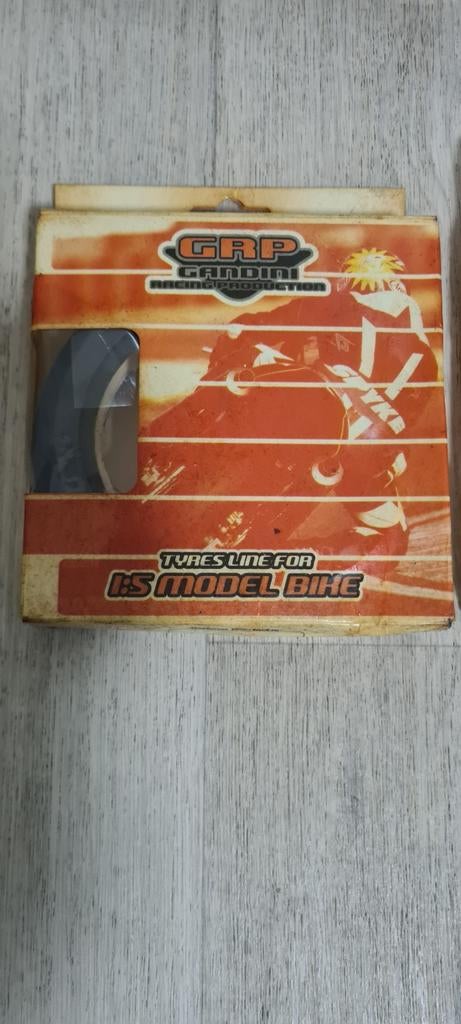 Bergonzoni Nitro RC Bike nieuwe banden, Ophalen of Verzenden, Gebruikt