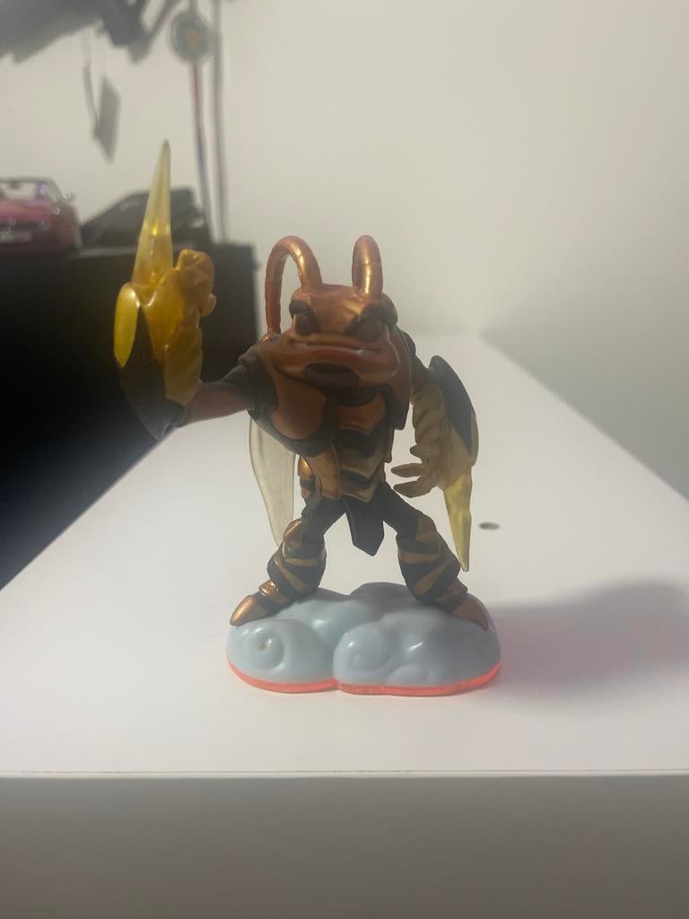 Skylanders SuperChargers Thrillipede Figuur, Ophalen of Verzenden, Zo goed als nieuw