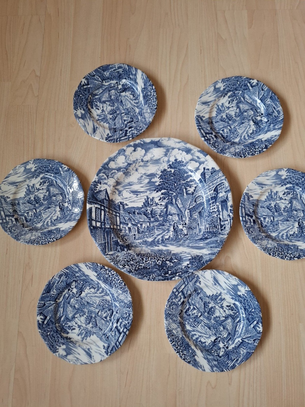 Wedgwood Old English Village Gebaksstel, Ophalen