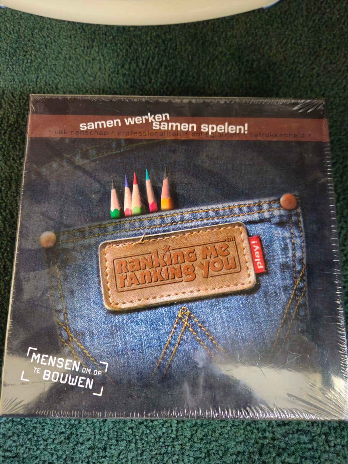 Ranking Me Ranking You - Gezellig Spel voor Vrienden/Familie, Hobby en Vrije tijd, Drie of vier spelers, Ophalen, Nieuw, Nova Carta