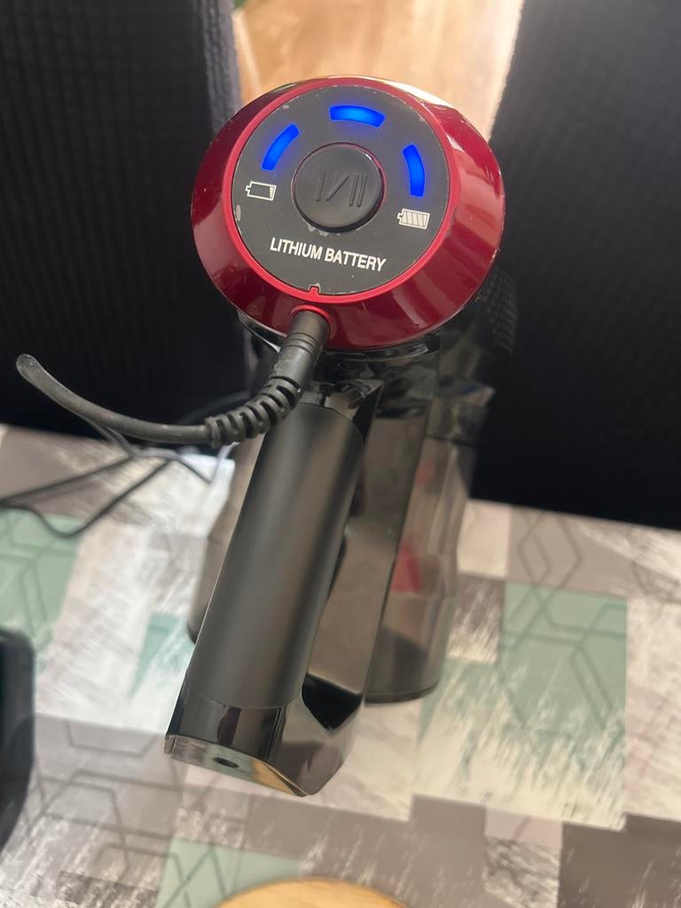 DC Handy Stick Stofzuiger - Draadloos en Krachtig, Witgoed en Apparatuur, Stofzuigers, Gebruikt, Minder dan 1200 watt, Reservoir