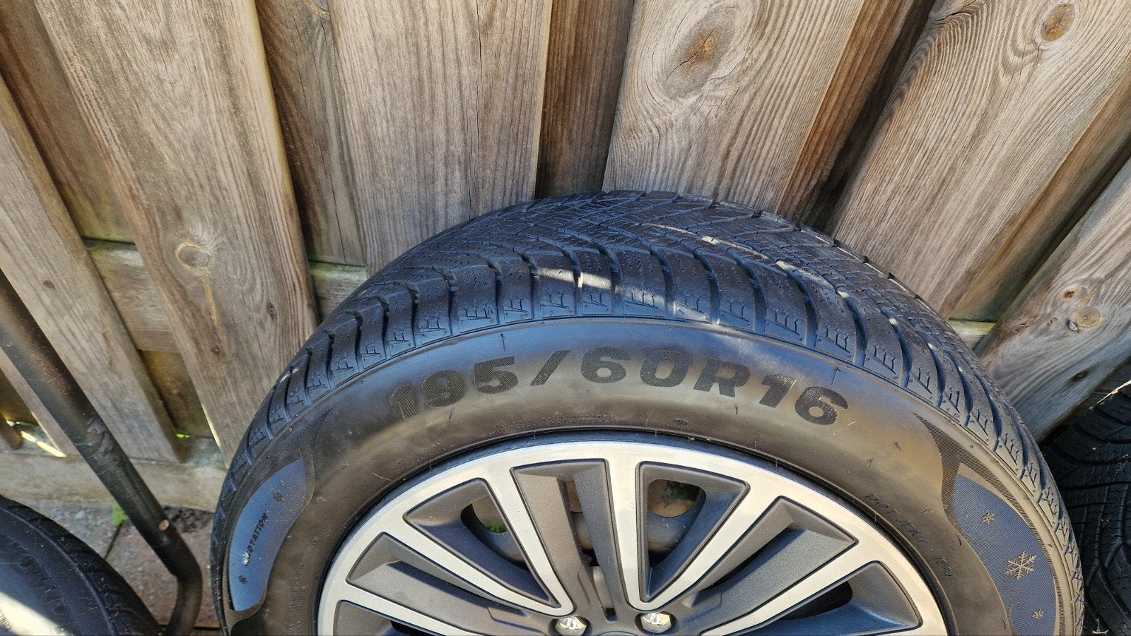 16 inch winterbanden met stalen velgen, Ophalen, Gebruikt, Peugeot