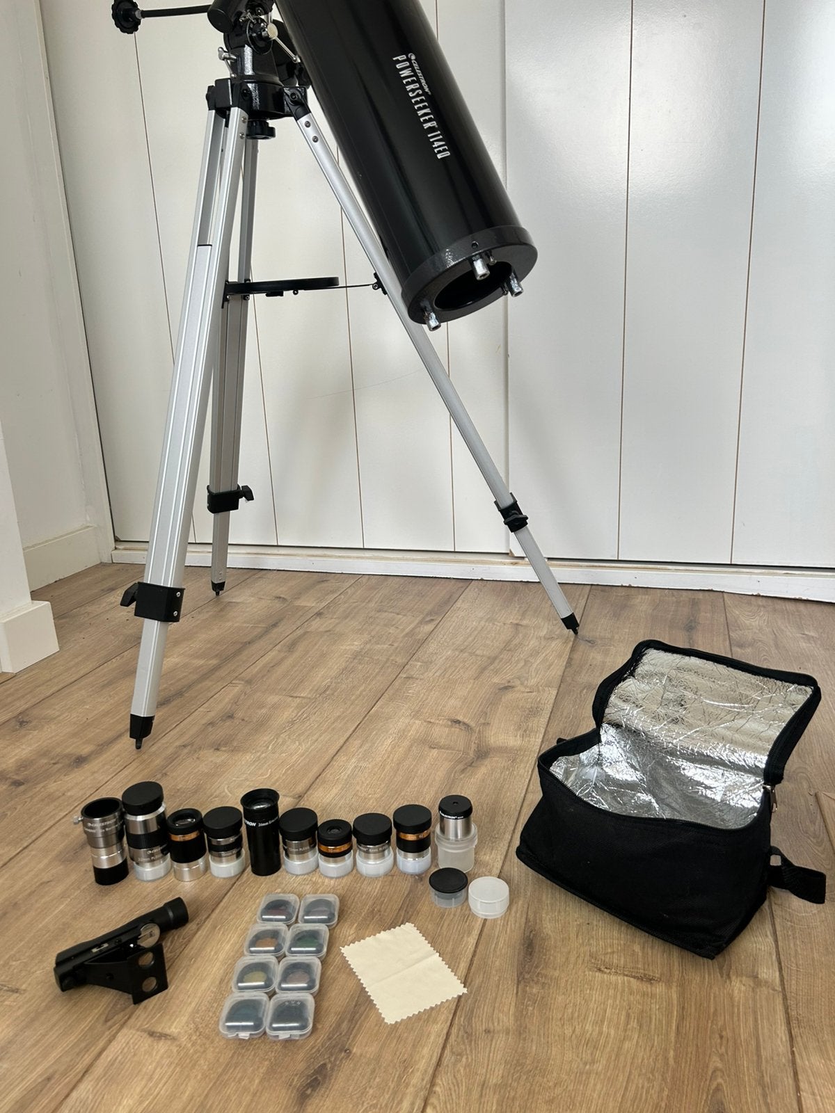 Celestron Powerseeker 114EQ Telescoop incl. diverse lenzen, Ophalen, 80 tot 200 mm, Met statief, Spiegeltelescoop (reflector)