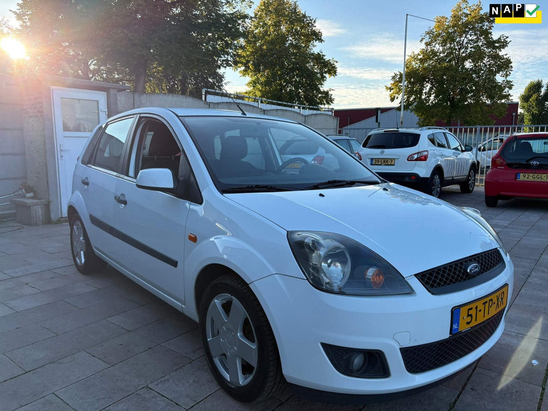 Ford Fiesta 1.3-8V Futura|Airco|5-deurs, 1299 cc, Stof, 4 cilinders, Wit