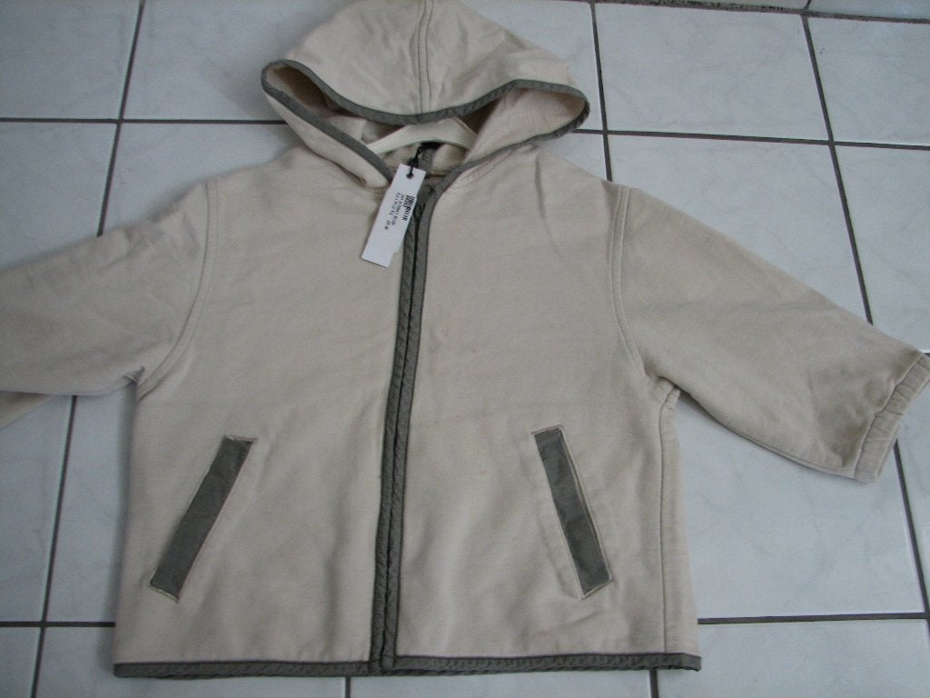 Leuk kindervest DKNY maat 98, Kinderen en Baby's, Ophalen of Verzenden, Gebruikt, Jongen of Meisje, Trui of Vest