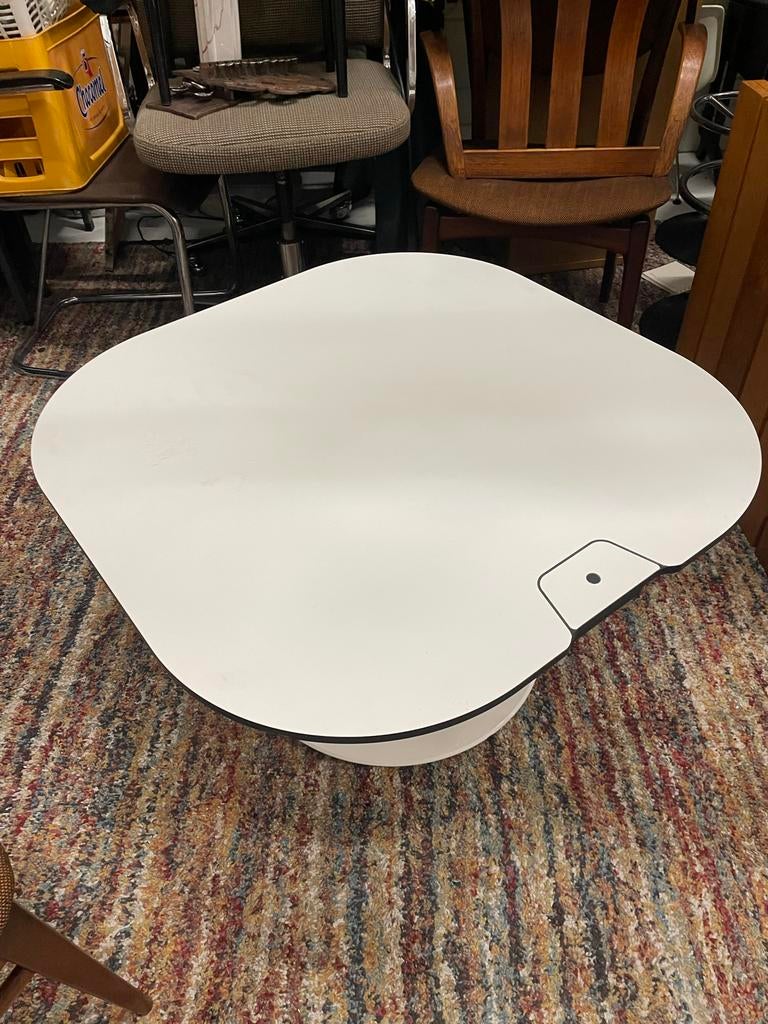 In hoogte verstelbare tafel - Wit design