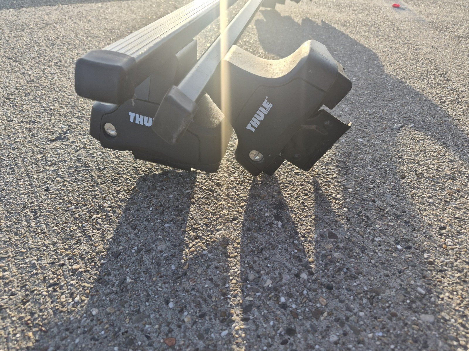 Thule dakdragers Volvo V50 (2008-2012) met sloten, Auto diversen, Dakdragers, Zo goed als nieuw, Ophalen of Verzenden