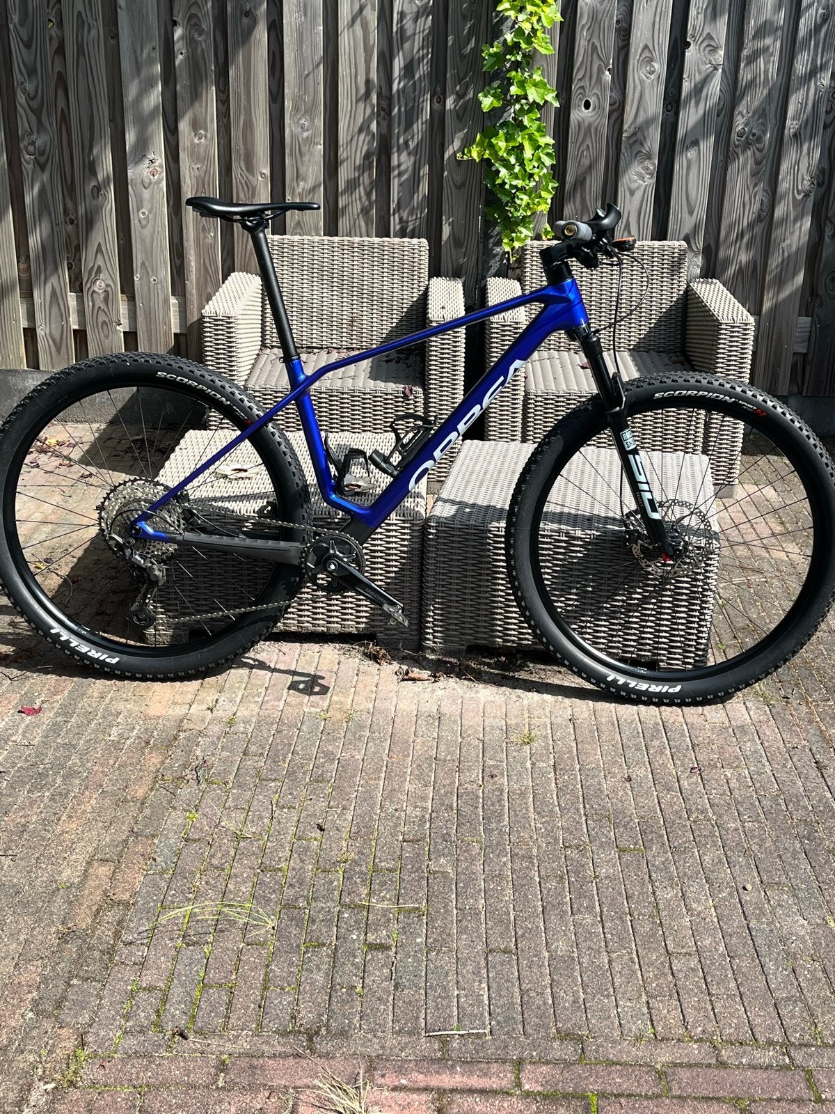 Orbea Alma M30 carbon Mountainbike - Z.G.A.N. met upgrades, Fietsen en Brommers, Fietsen | Mountainbikes en ATB, Zo goed als nieuw