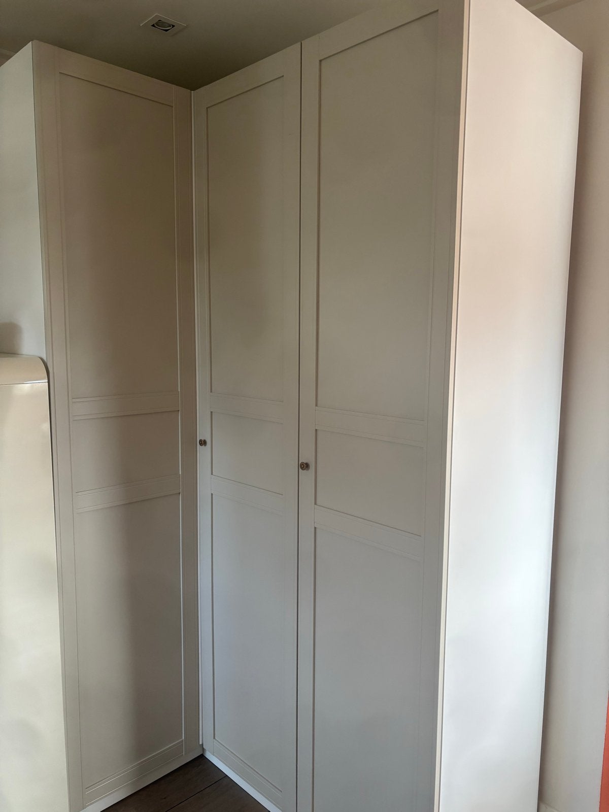 Ruime witte hoekkledingkast IKEA PAX BERGSBO, Huis en Inrichting, Ophalen, Overige materialen, Gebruikt, 200 cm of meer