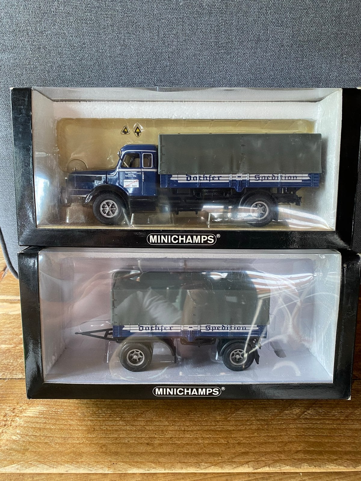 Minichamps Krupp Titan Dachser vrachtwagen met aanhanger, Ophalen of Verzenden, Nieuw