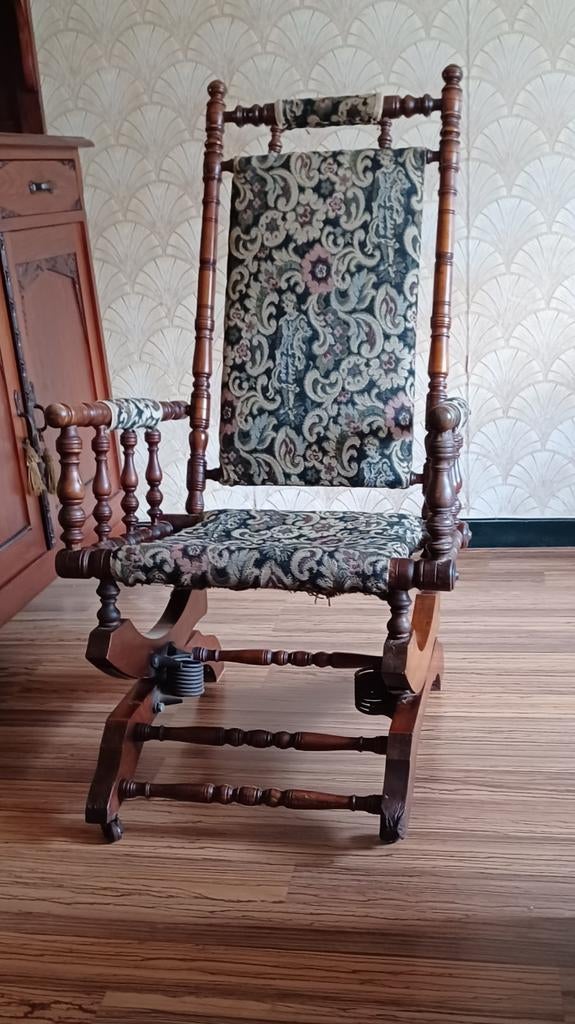 Antieke  Bobbin Schommelstoel met Bloemenpatroon, Antiek en Kunst, Ophalen