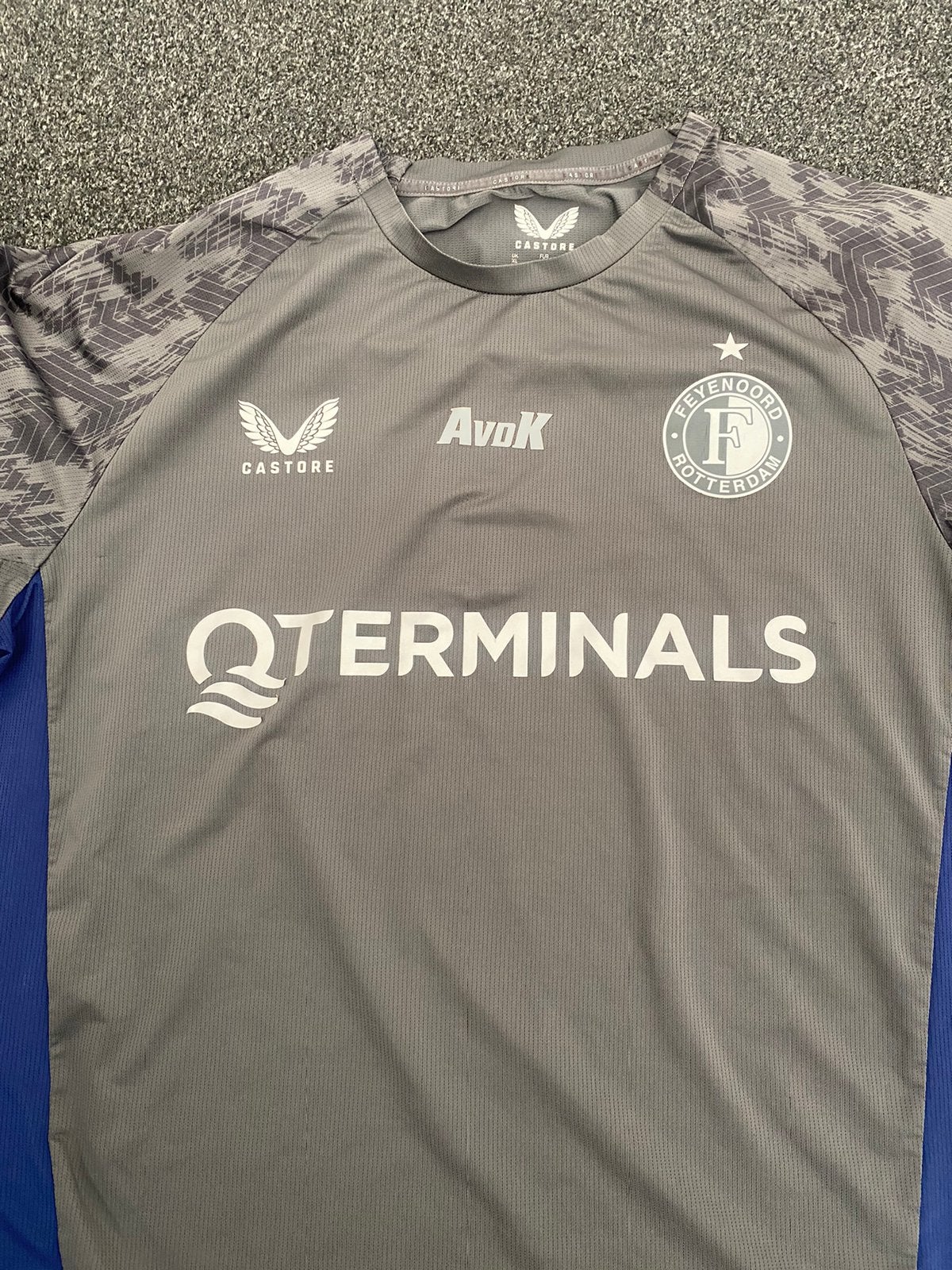 Feyenoord trainings shirt staff, Maat XL, Ophalen of Verzenden, Gebruikt, Shirt