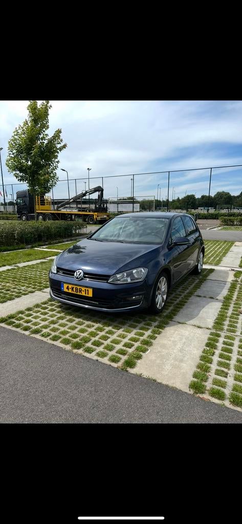 Volkswagen Golf 1.2 TSI 77KW 5D DSG 2013 Blauw, Auto's, Volkswagen, 4 cilinders, Blauw, 49 €/maand, Origineel Nederlands