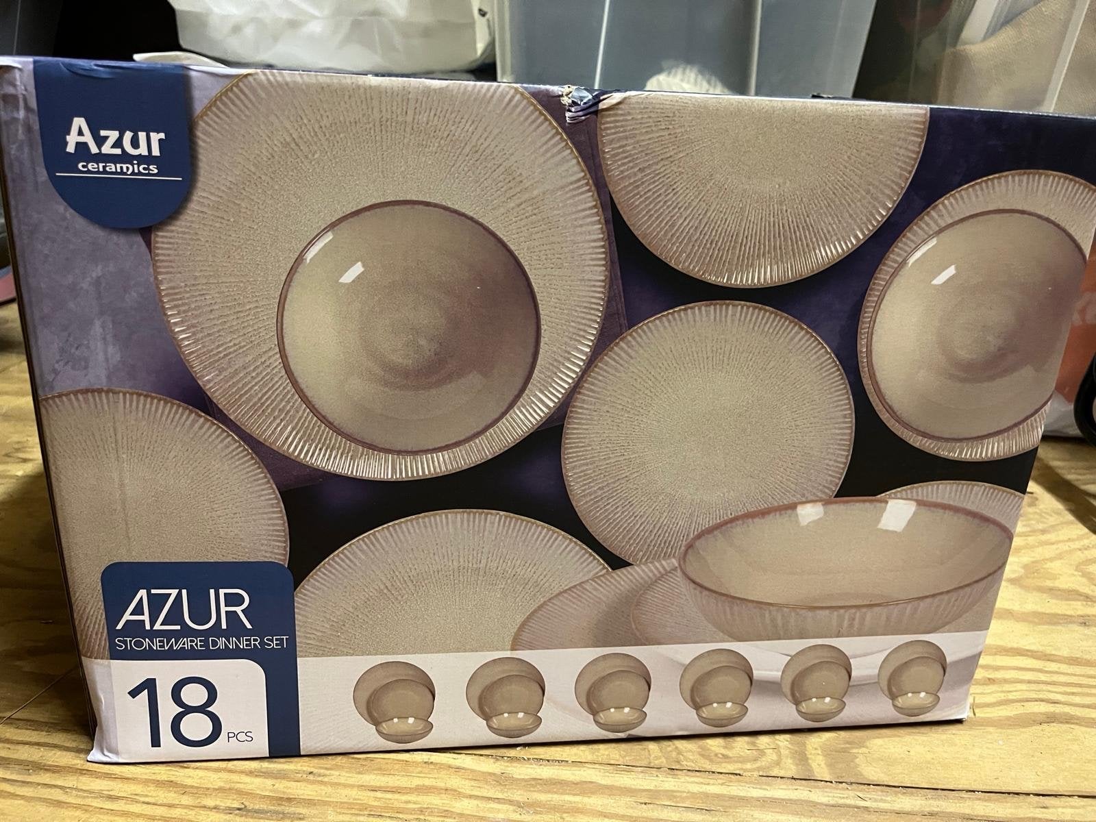 Azur Ceramics 18-delig servies - Nieuw in doos, Ophalen, Nieuw, Effen, Aardewerk