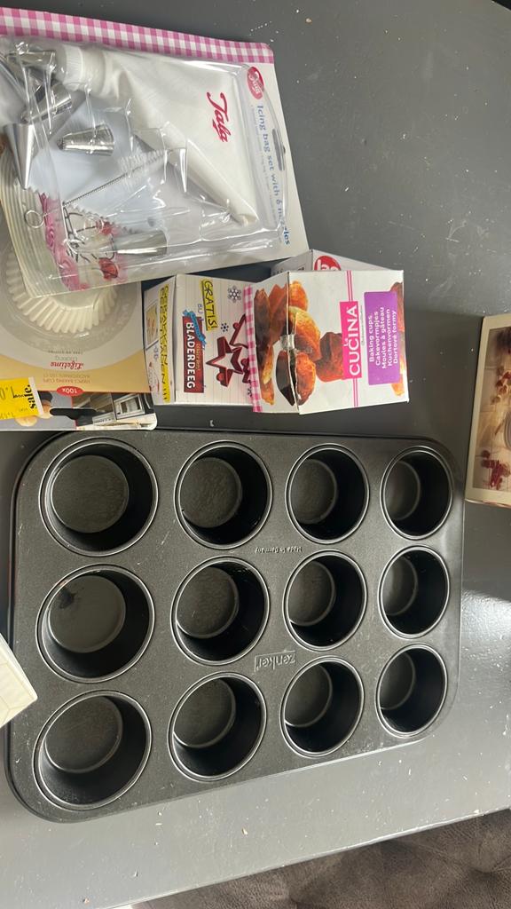 Cupcake set om te bakken, Ophalen, Zo goed als nieuw, Cupcakes