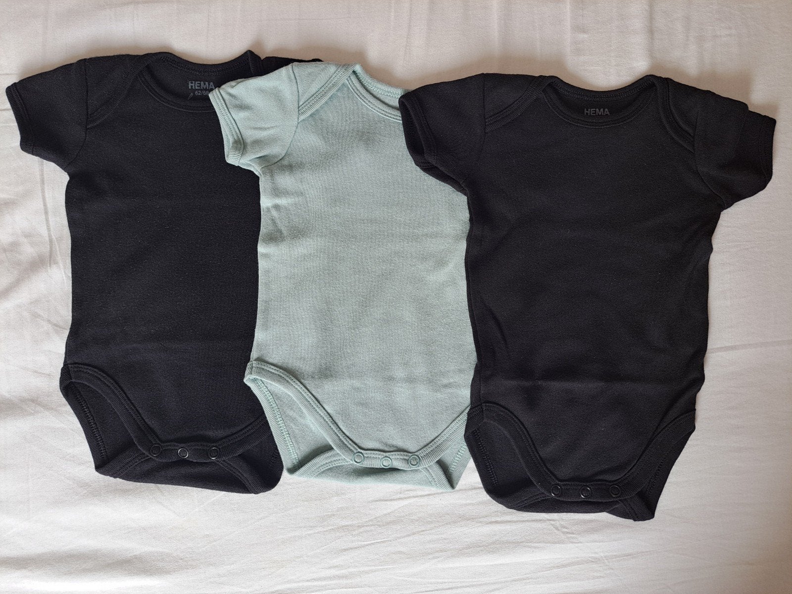 3 rompers Hema maat 62/68 zwart blauw, Kinderen en Baby's, Babykleding | Maat 62, Nacht- of Onderkleding, Jongetje of Meisje, Ophalen of Verzenden