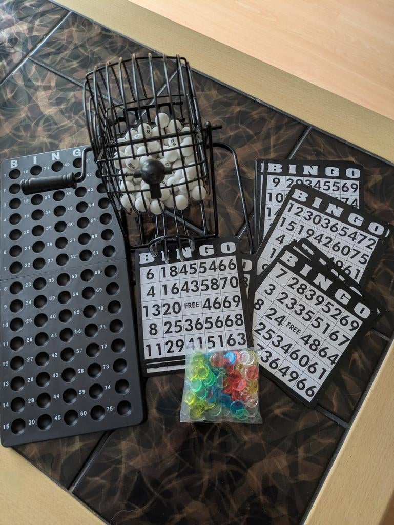 Compleet Bingo Spel met Molen, Kaarten en Fiches, Hobby en Vrije tijd, Vijf spelers of meer, Ophalen, Gebruikt, Onbekend