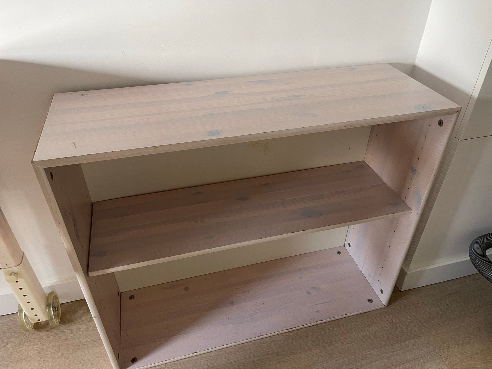 Flexa houten boekenkast laag Gebruikt, Huis en Inrichting, Kasten | Boekenkasten, Ophalen, Met plank(en), Gebruikt, 50 tot 100 cm