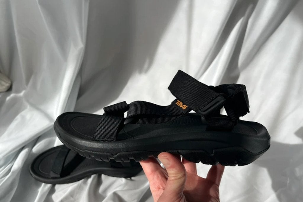 Teva sandals Hurricane XLT2  39.5, Kleding | Dames, Verzenden, Zwart, Nieuw, Sandalen of Muiltjes