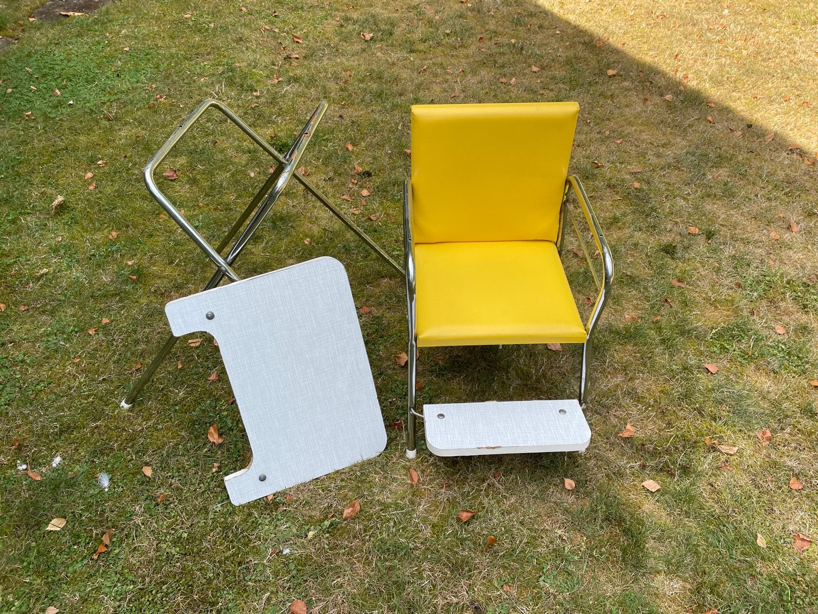 Retro kinderstoel skai geel - Inklapbaar, Kinderen en Baby's, Ophalen of Verzenden, Gebruikt, Inklapstoel, Afneembaar eetblad