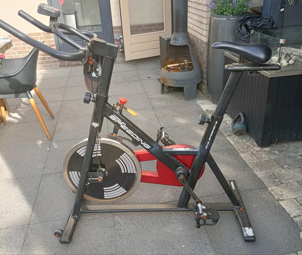 Gebruikte hometrainer - Ideaal voor thuisworkouts!, Ophalen, Gebruikt, Hometrainer