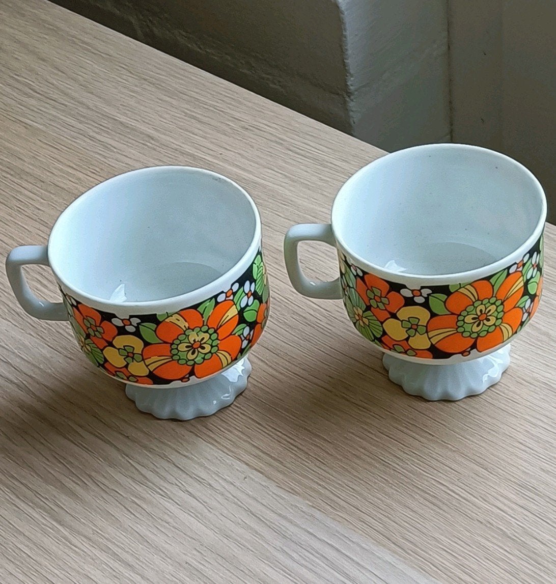 Vintage mokjes met bloemen patroon set van 2 7x7,1 cm, Ophalen of Verzenden