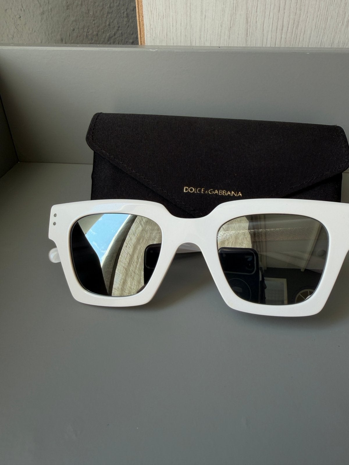 Dolce & Gabbana Zonnebril Wit, Sieraden, Tassen en Uiterlijk, Zonnebrillen en Brillen | Dames, Zonnebril, Wit, Ophalen of Verzenden