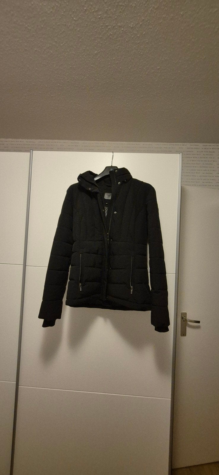 Luhta winterjas maat 38, Kleding | Dames, Jassen | Winter, Ophalen of Verzenden, Zo goed als nieuw, Maat 38/40 (M), Zwart