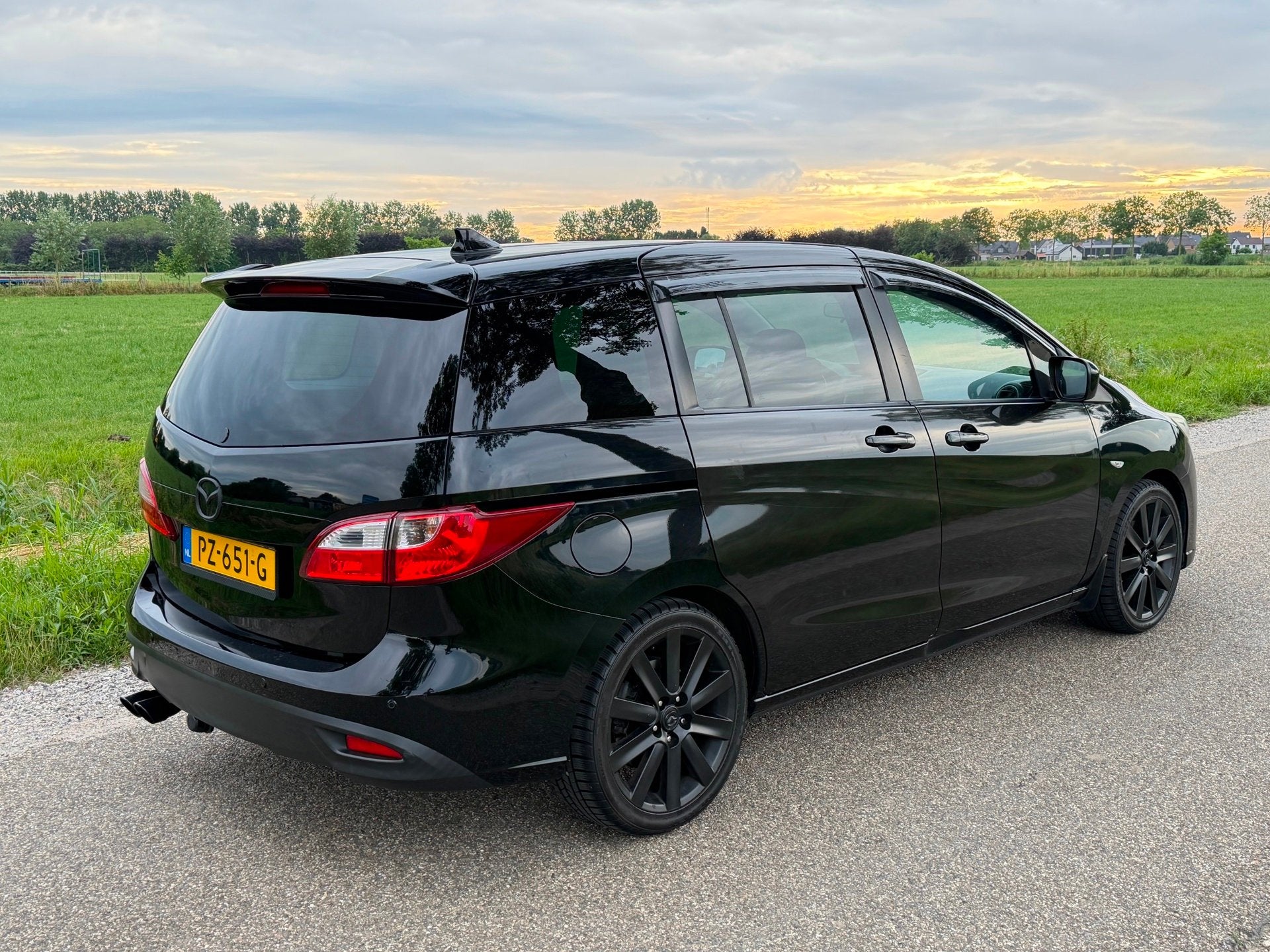 Mazda 5 1.8 TS+ APK 11-2026 Airco Nette staat, Auto's, Mazda, Euro 5, Stof, Gebruikt, Zwart