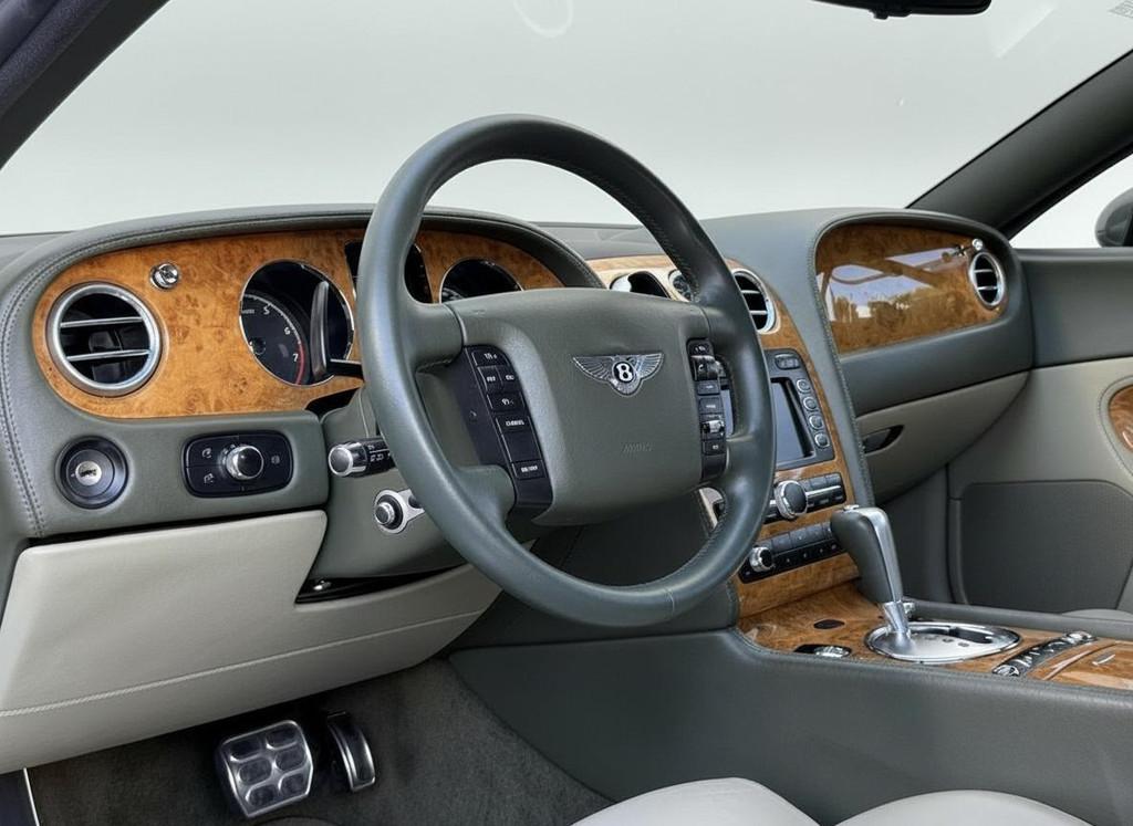 Bentley Continental GT 6.0 W12 Uniek Nederlandse Auto 110123, Auto's, Automaat, Gebruikt, 12 cilinders, Stoelverwarming