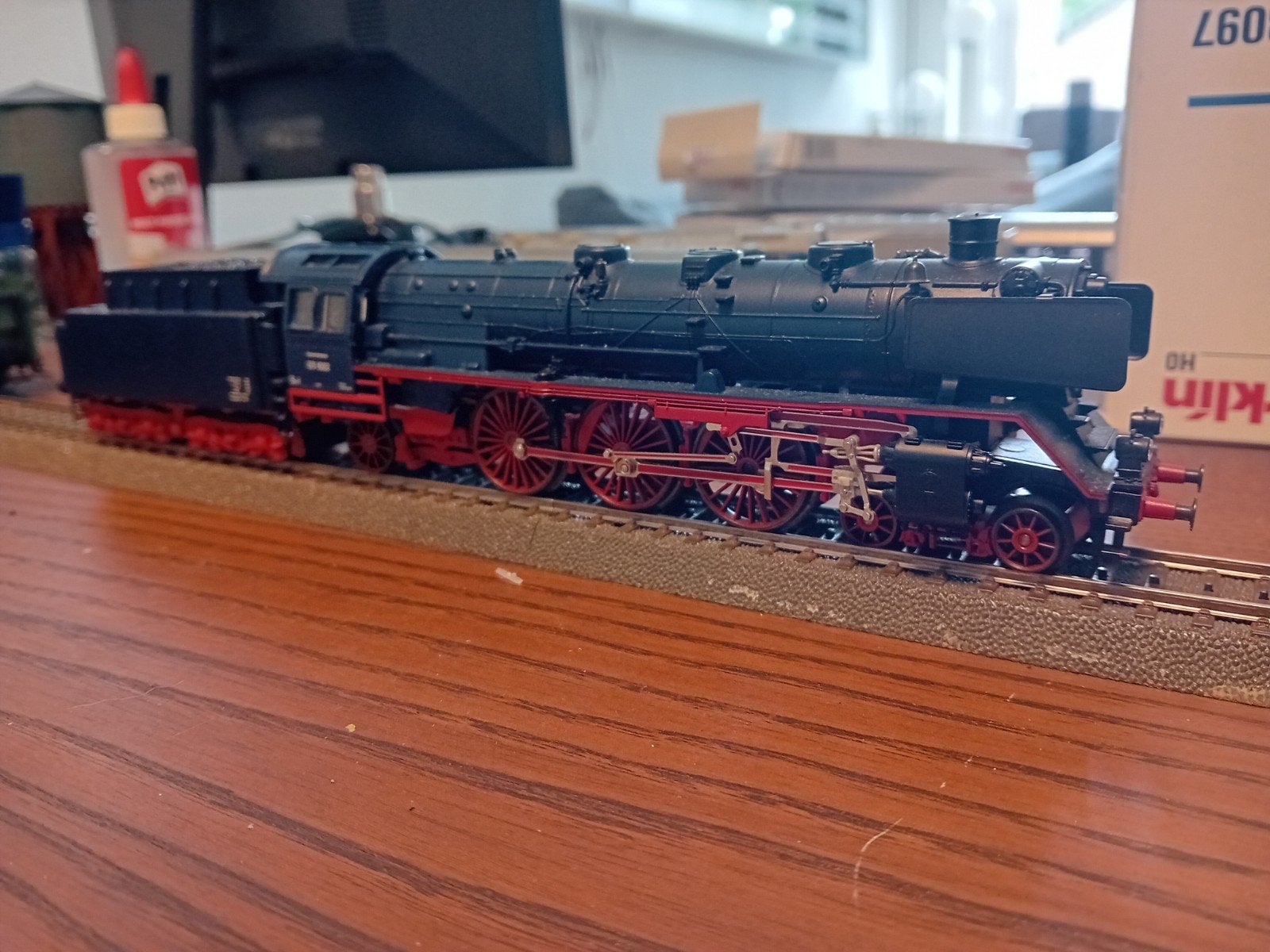 Marklin br03 blauw analoog, Hobby en Vrije tijd, Modeltreinen | H0, Wisselstroom, Locomotief, Ophalen of Verzenden, Zo goed als nieuw