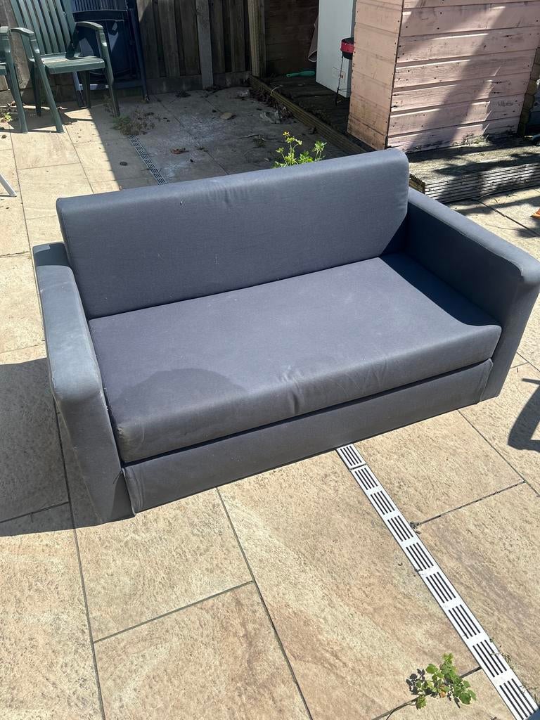 Donkergrijze slaapbank - Compact en functioneel, Ophalen, Gebruikt, Twijfelaar, 120 cm