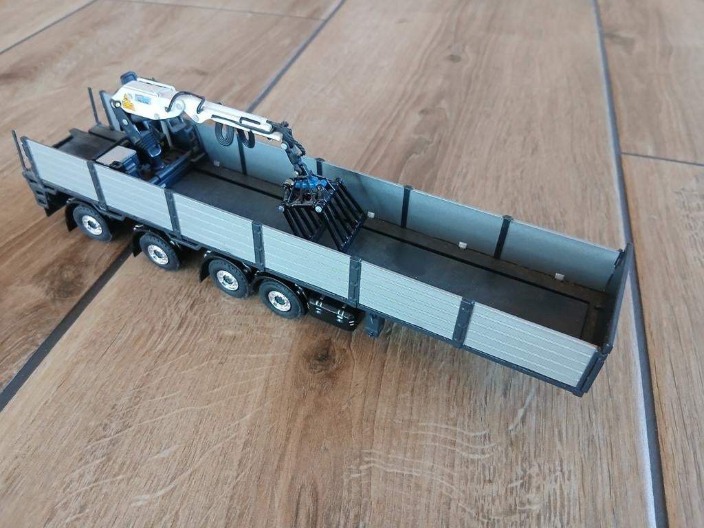 Diverse modellen van tekno en Lionel carn, Ophalen
