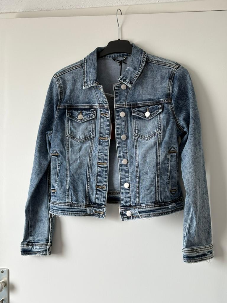 Dames spijkerjasje, Kleding | Dames, Jassen | Zomer, Ophalen of Verzenden, Nieuw, Maat 38/40 (M), Blauw