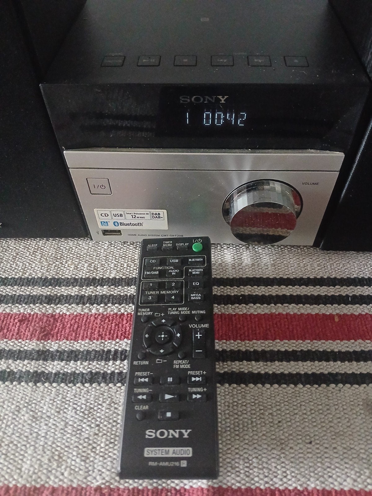 Sony stereo dab radio ubs stik bleuthoot 30€, Ophalen of Verzenden, Zo goed als nieuw, Sony
