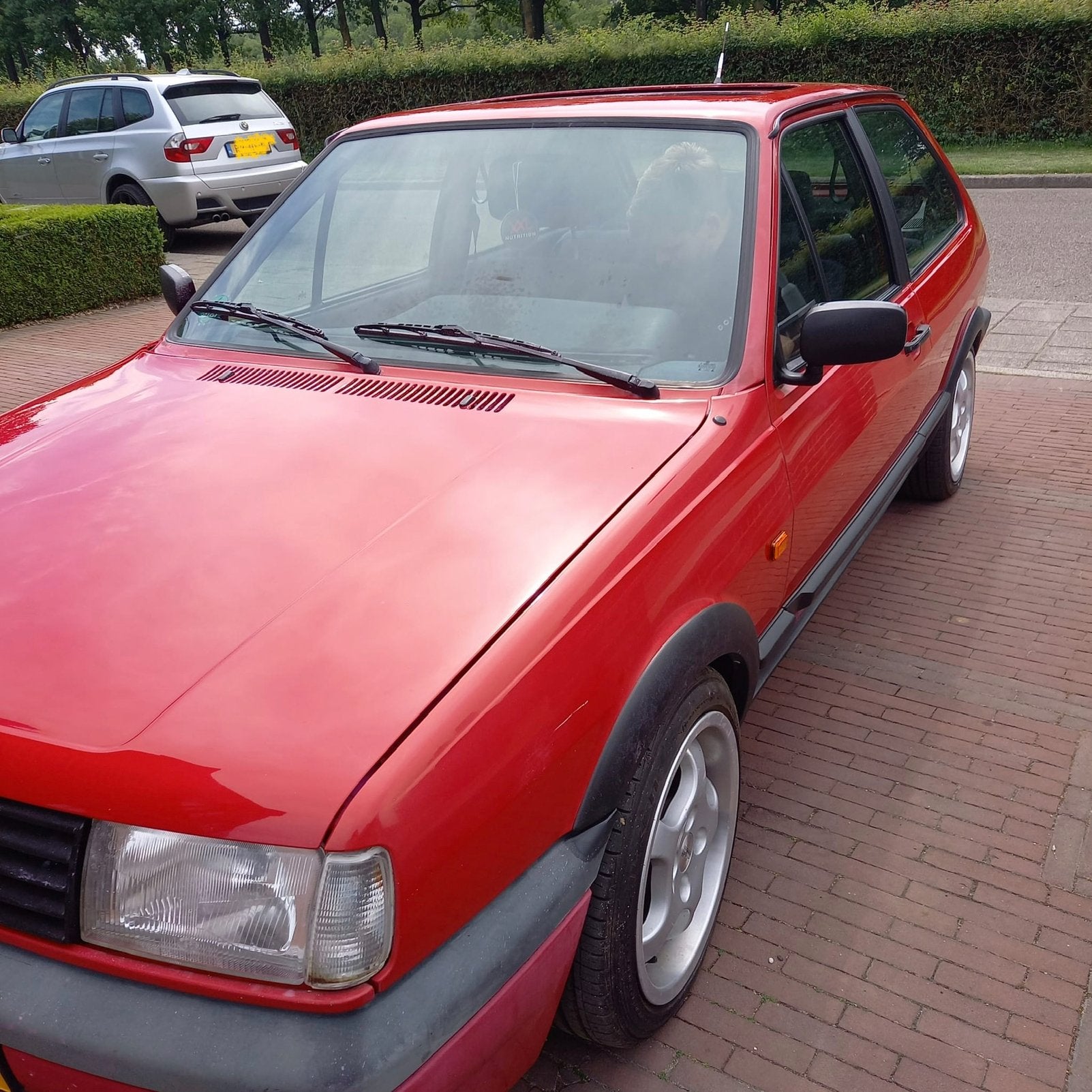 Volkswagen polo coupe lees beschrijving, Auto's, Voorwielaandrijving, Stof, Zwart, 4 cilinders
