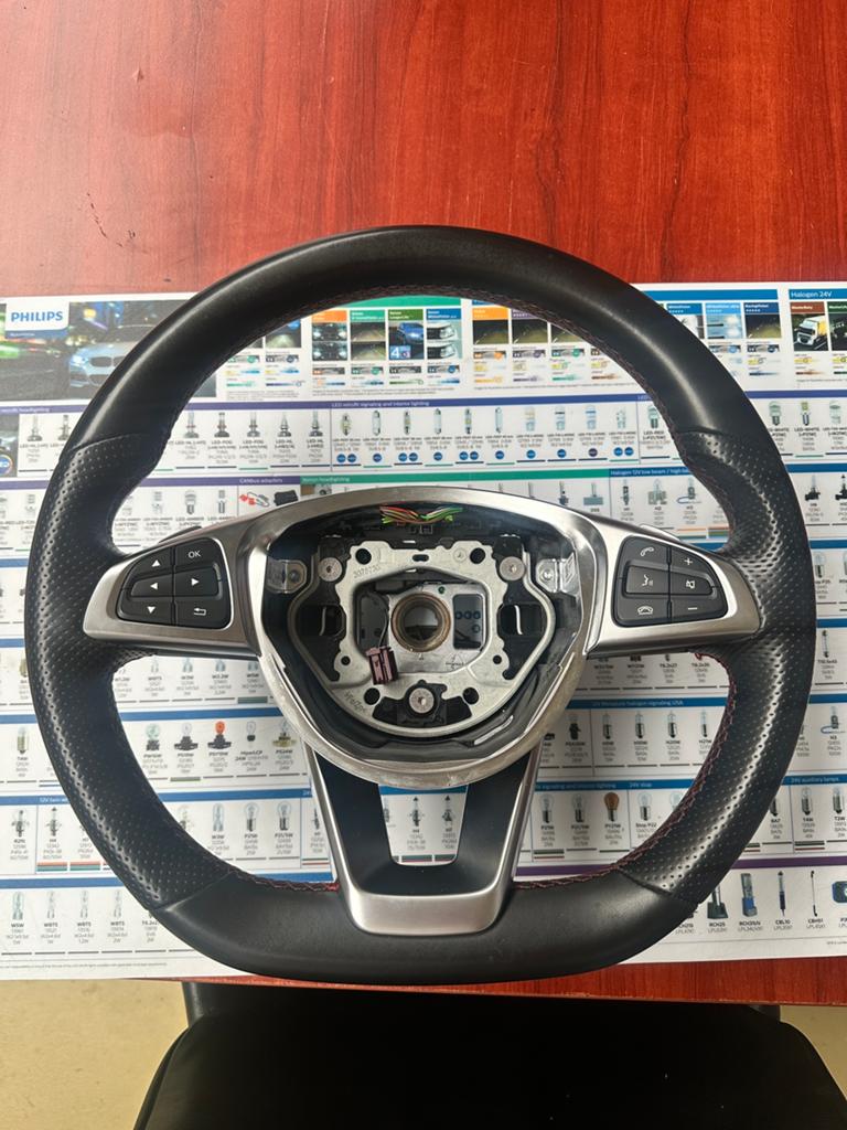 Mercedes CLA Amg stuurwiel, Ophalen, Nieuw