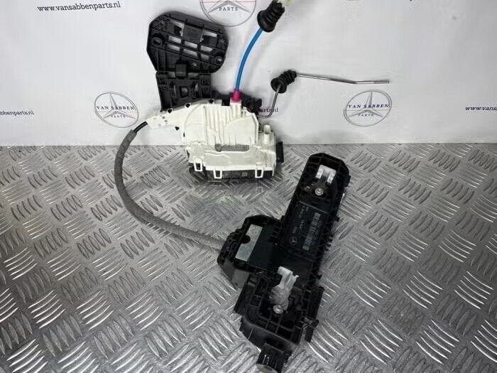 Deurslot Mechaniek 4Deurs links-achter van een Mercedes GLA, Ophalen of Verzenden, Gebruikt