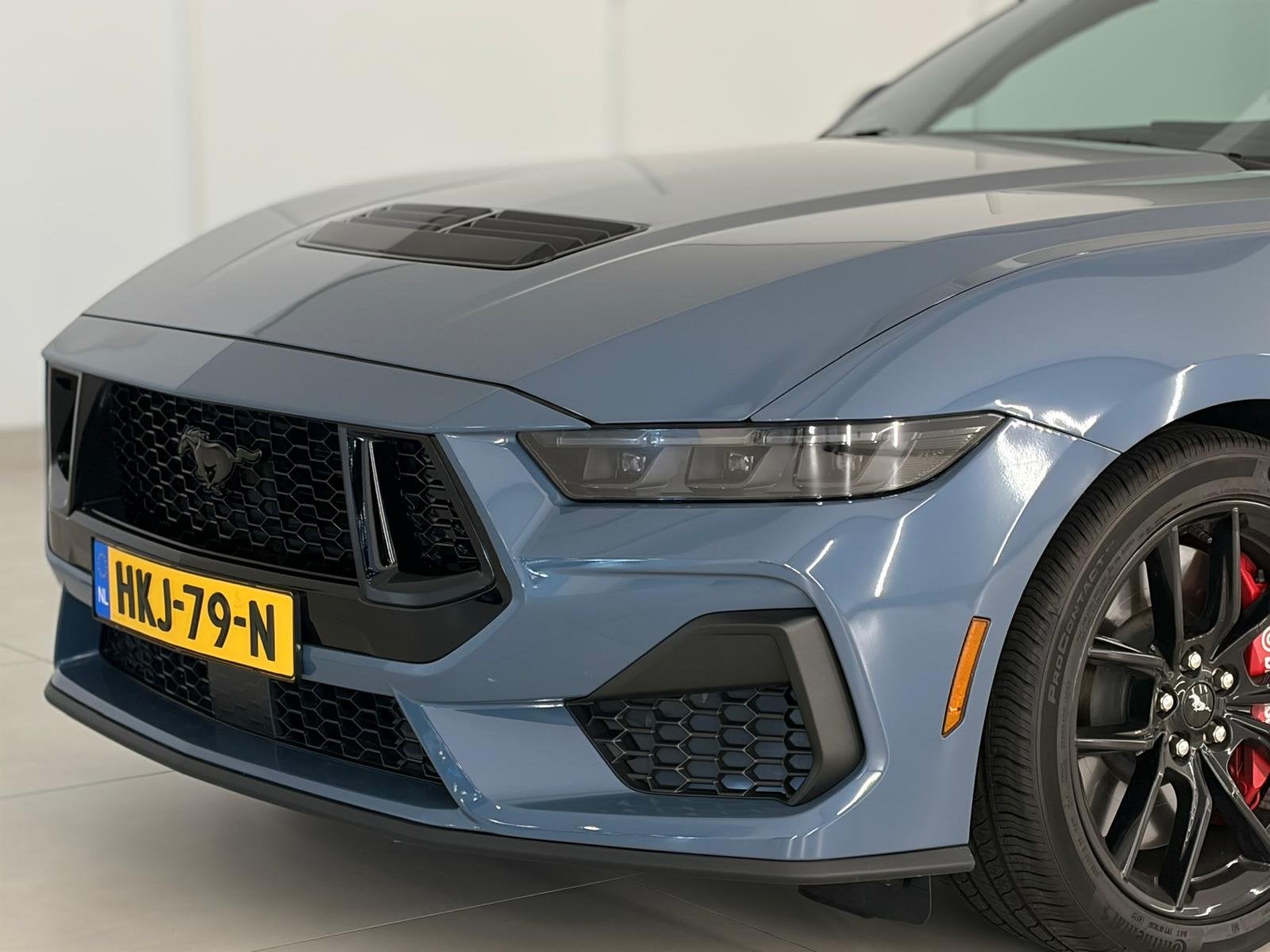 Ford Mustang 5.0 V8 GT (bj 2024, automaat), 1730 kg, Achterwielaandrijving, Gebruikt, Leder en Stof