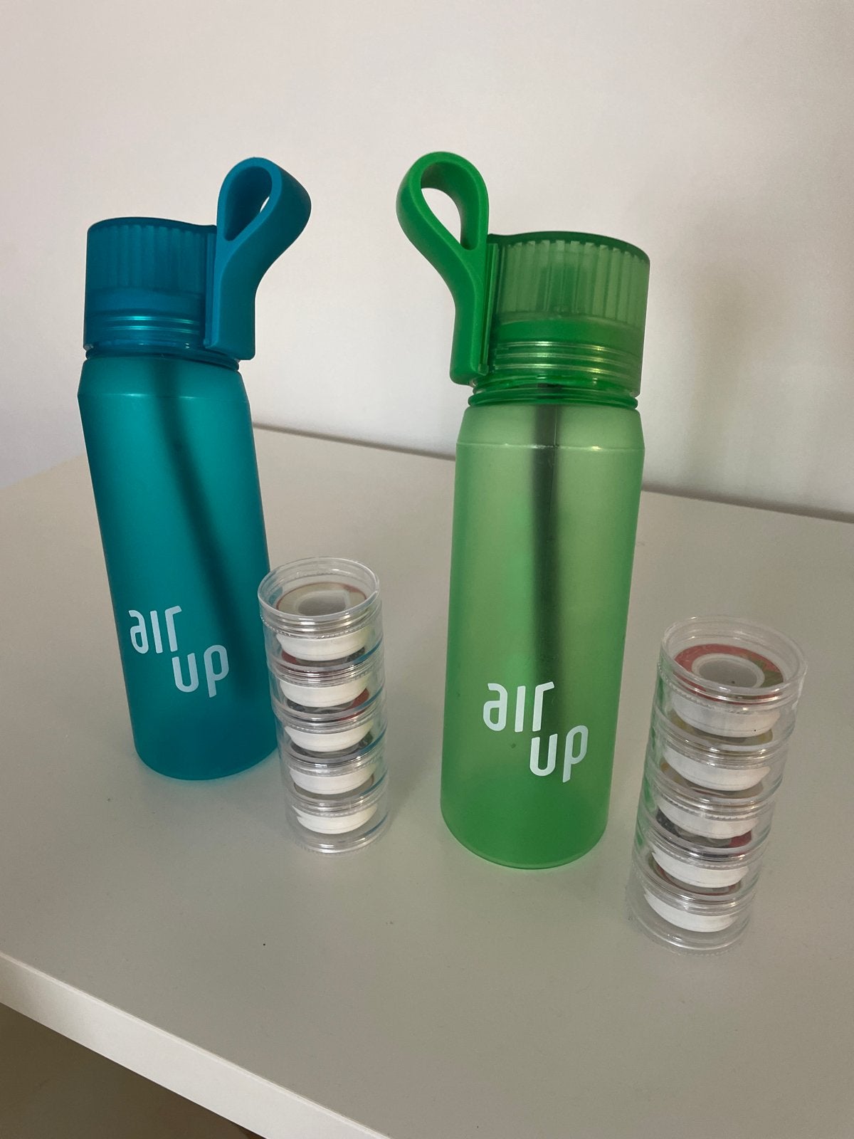 Air Up flessen met pods - Blauw en Groen, Ophalen of Verzenden, Zo goed als nieuw