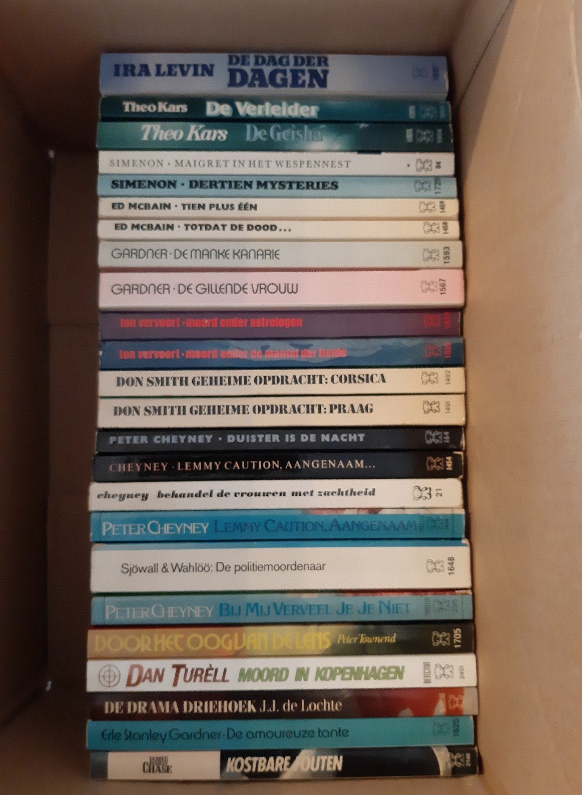 60 Stuks. Diverse Collectie Misdaad- en Detectiveboeken, Boeken, Ophalen of Verzenden, Gelezen