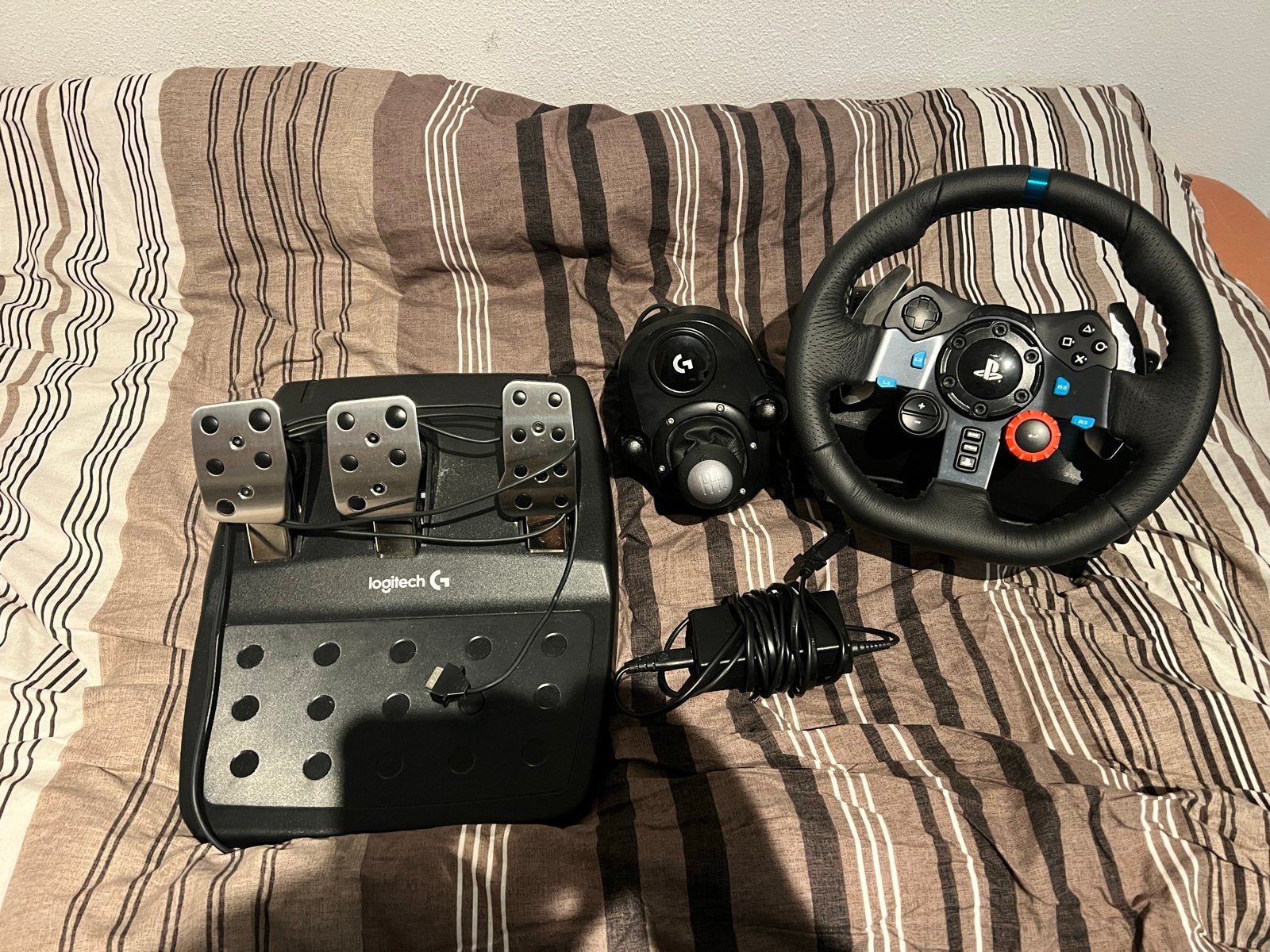 Logitech G29 Stuurset met Shifter voor PS5, PS4 & PC, Ophalen, Racestuur, PlayStation, Zo goed als nieuw