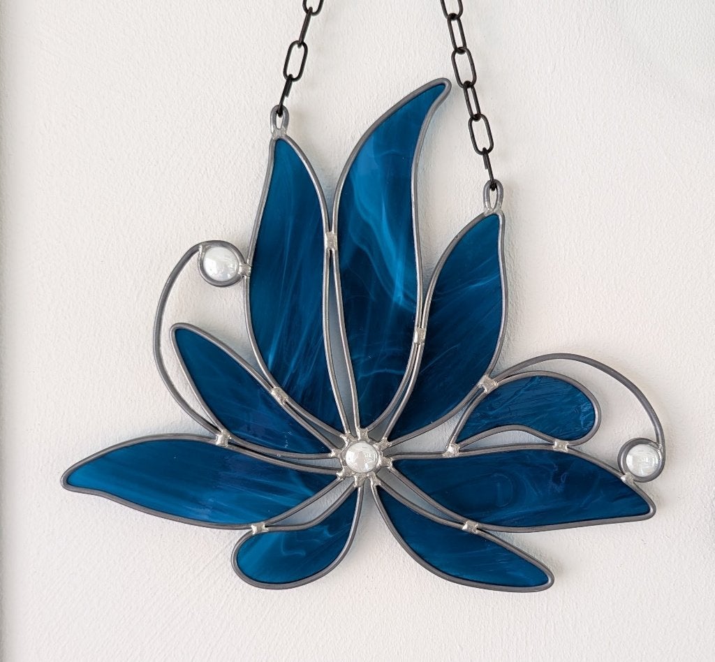 Raamhanger Lotus glas in lood, Huis en Inrichting, Woonaccessoires | Overige, Ophalen of Verzenden, Nieuw, Blauw, Glas