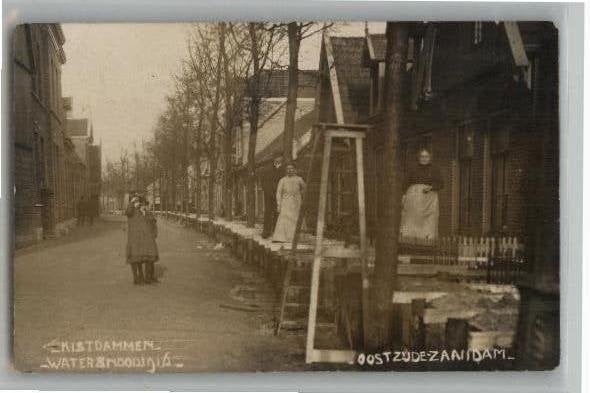 Zaandam-Oost FOTOKAART KISTDAMMEN watersnood 1916 st1917, Ophalen of Verzenden, Voor 1920, Gelopen, Noord-Holland