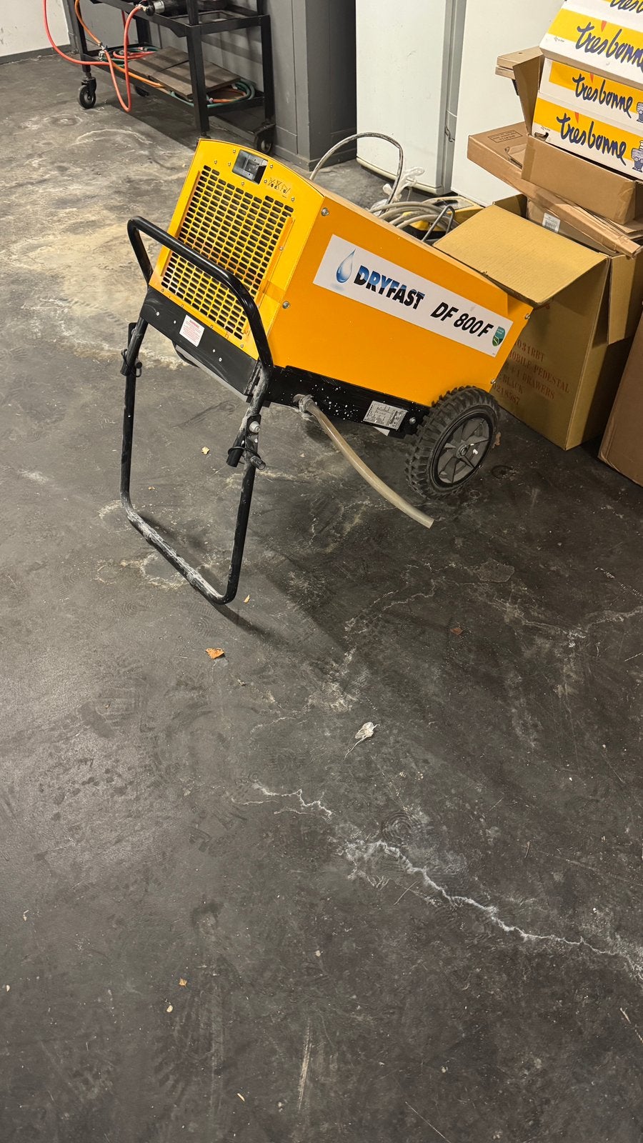Bouwdroger te huur - Dryfast DF800F, Ophalen, Zo goed als nieuw, Afzuiger