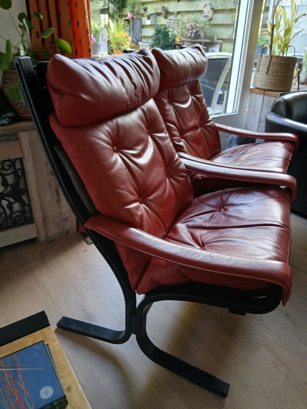 2 Ingmar Relling Westnova Siesta Fauteuils, Ophalen, 75 tot 100 cm, Leer, 50 tot 75 cm