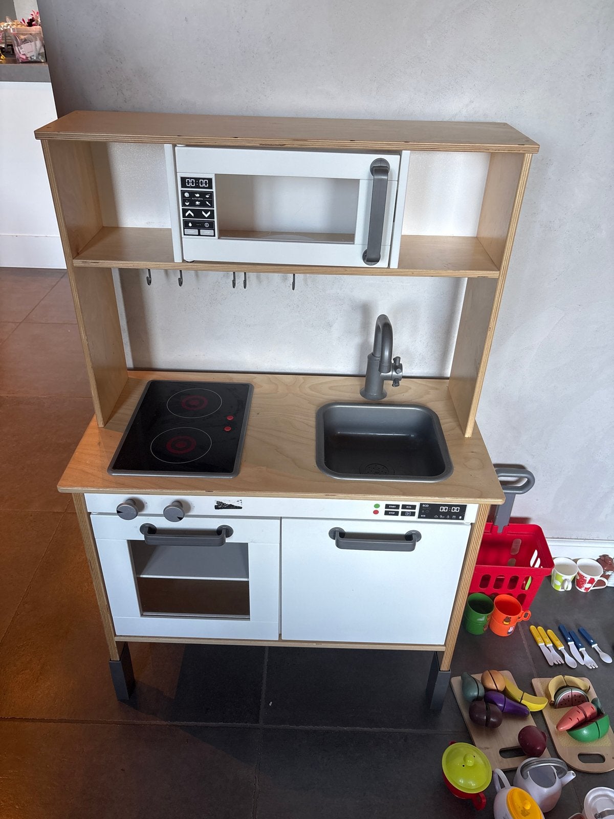 Houten speelkeuken met uitgebreide accessoireset, Ophalen, Zo goed als nieuw, Hout, Speelkeuken